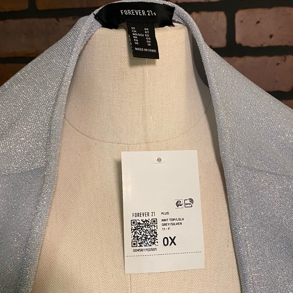 NWT Forever 21 Plus Baby Blue/Grey Shimmer Cropped Long Sleeve Top - Picture 8 of 11
